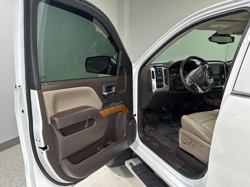 Used 2017 GMC Sierra 1500 SLT AWD/4WD image 12