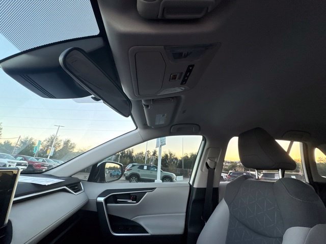 Used 2024 Toyota RAV4 XLE AWD/4WD image 19