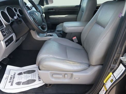 Used 2013 Toyota Tundra 2WD Double Cab w/ SR5 Pkg image 9