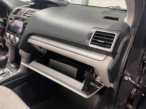 Used 2017 Subaru Forester 2.5i Premium w/ Protection Package #1 AWD/4WD image 20
