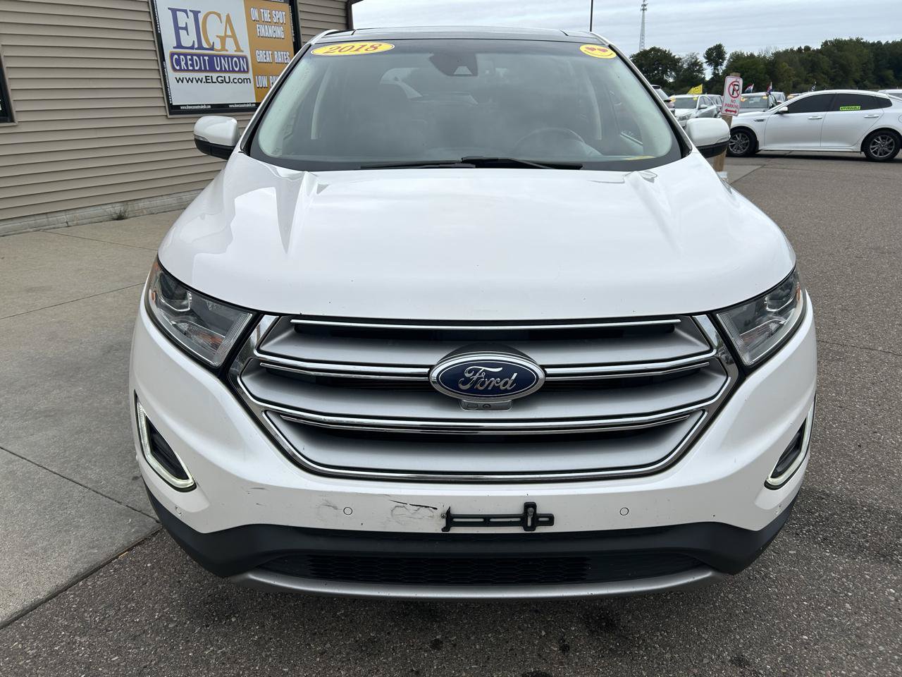 Used 2018 Ford Edge Titanium w/ Equipment Group 302A AWD/4WD image 2