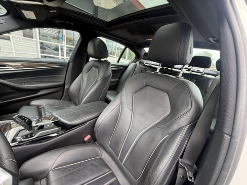 Used 2019 BMW 530i w/ Convenience Package RWD image 20