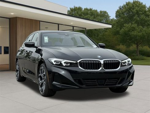 New 2026 BMW 330i Sedan w/ Premium Package image 4