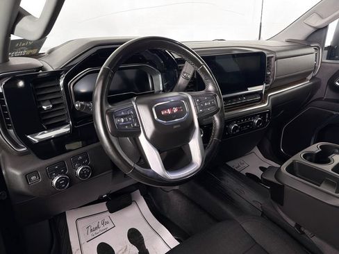 Used 2024 GMC Sierra 2500 SLE w/ SLE Value Package; image 9