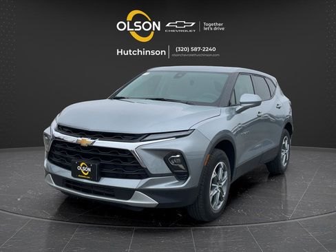 Certified 2025 Chevrolet Blazer LT AWD/4WD image 3
