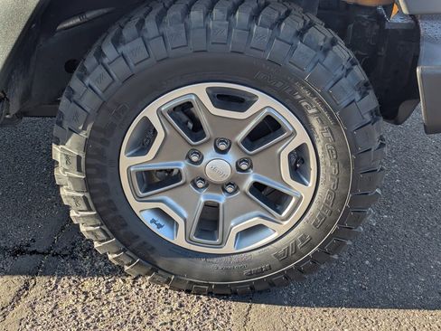 Used 2013 Jeep Wrangler Rubicon w/ PWR Convenience Group image 10