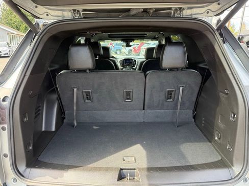 Used 2023 Chevrolet Traverse Premier w/ Redline Edition AWD/4WD image 10