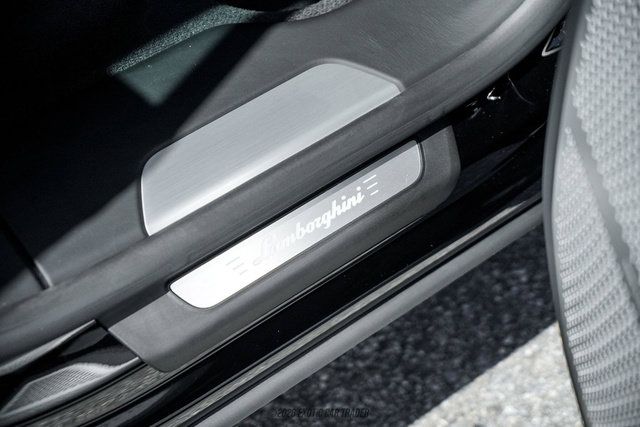 Used 2024 Lamborghini Urus S AWD/4WD image 68