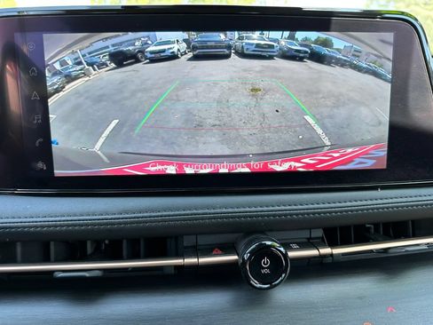 Used 2023 Nissan Ariya FWD image 33