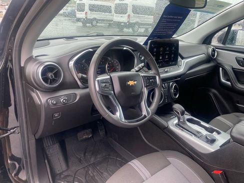 Used 2024 Chevrolet Blazer LT w/ Convenience Package FWD image 12