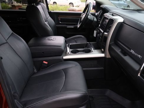 Used 2018 RAM 3500 Laramie w/ Cold Weather Group AWD/4WD image 7