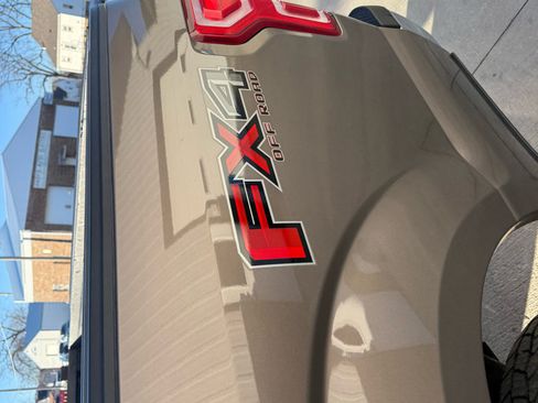 Used 2019 Ford F150 XLT w/ Equipment Group 302A Luxury image 26