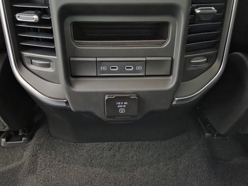 New 2026 RAM 1500 4x4 Crew Cab image 28