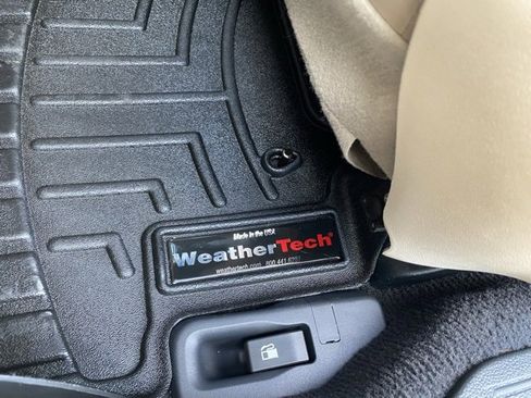 Used 2016 Subaru Outback 3.6R Limited image 11