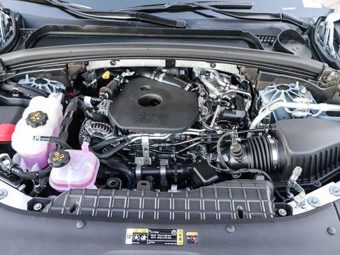 New 2026 Jeep Grand Cherokee L Limited RWD image 32
