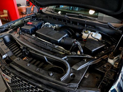 Used 2023 Cadillac Escalade ESV Premium Luxury image 55