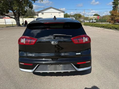 Used 2018 Kia Niro EX w/ EX Premium Package image 8