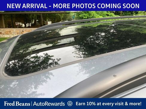 Used 2023 Volkswagen Tiguan SE R-Line FWD image 7