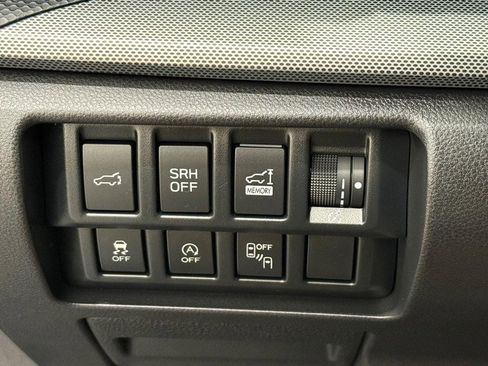 Used 2021 Subaru Forester Limited image 14