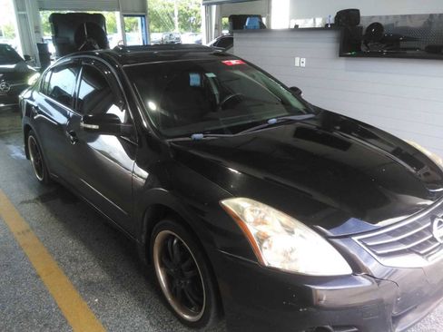 Used 2012 Nissan Altima 2.5 S w/ Convenience Pkg FWD image 2