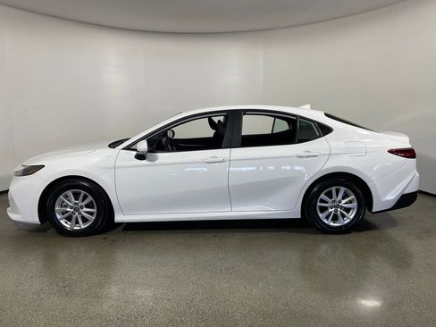 Certified 2025 Toyota Camry LE image 6