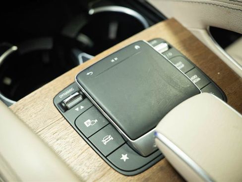 Used 2022 Mercedes-Benz GLE 350 4MATIC image 22