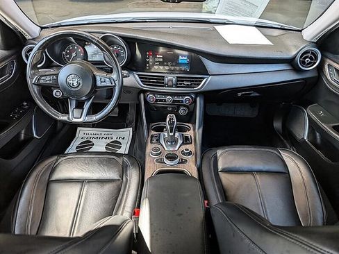 Used 2020 Alfa Romeo Giulia Ti w/ Active Blind Spot Package AWD/4WD image 3