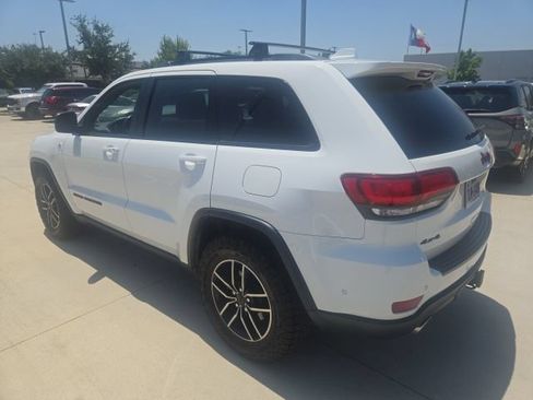 Used 2020 Jeep Grand Cherokee Trailhawk w/ Trailhawk Luxury Group AWD/4WD image 4