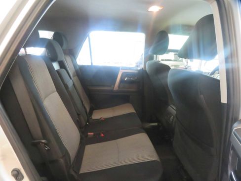 Used 2022 Toyota 4Runner SR5 AWD/4WD image 23