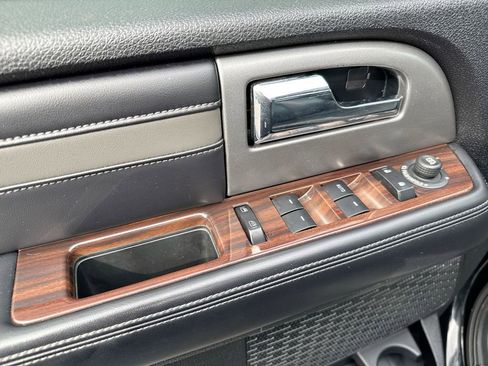 Used 2016 Ford Expedition EL Platinum image 22
