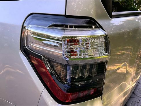 Certified 2023 Toyota 4Runner SR5 Premium w/ Moonroof Package AWD/4WD image 27