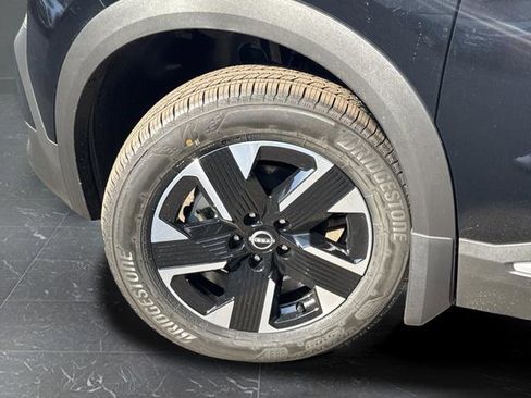 New 2026 Nissan Kicks SV w/ SV Premium Package image 29