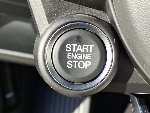 New 2025 Alfa Romeo Stelvio Sprint image 16