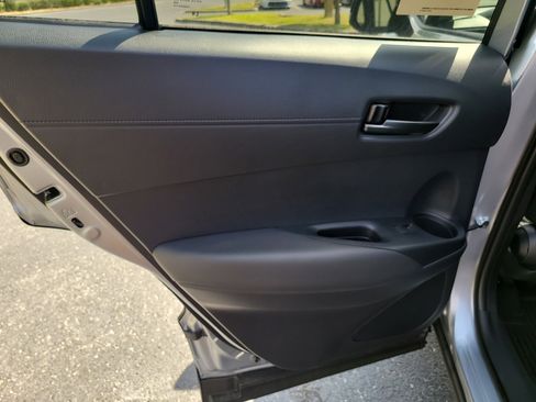 Used 2026 Toyota Corolla Cross LE FWD image 12