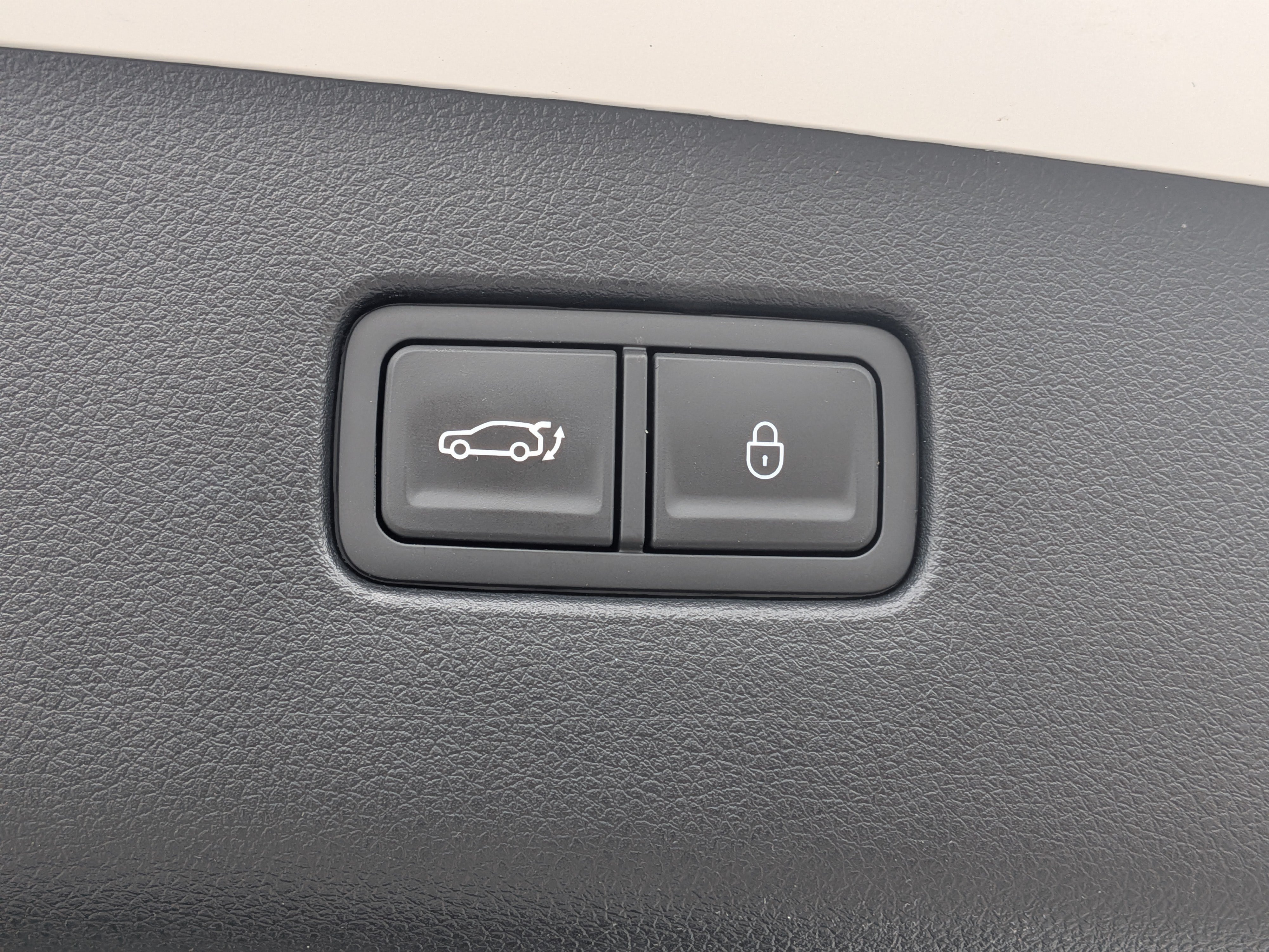 Used 2026 Genesis GV70 2.5T Select AWD/4WD image 14