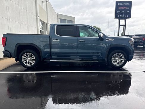 Used 2025 GMC Sierra 1500 Denali w/ Technology Package AWD/4WD image 2
