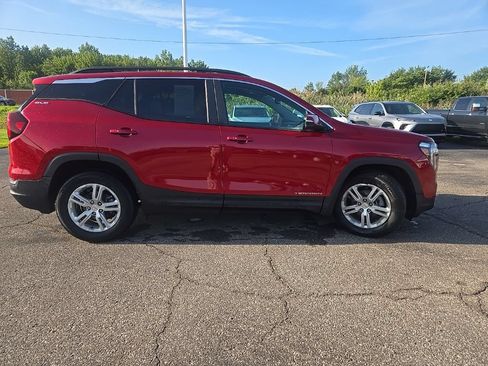 Certified 2023 GMC Terrain SLE w/ Driver Convenience Package FWD image 6