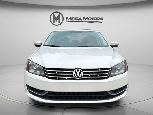 Used 2013 Volkswagen Passat TDI SE image 12