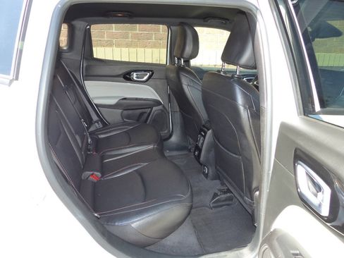 Used 2024 Jeep Compass Limited AWD/4WD image 34