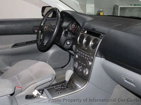 Used 2003 MAZDA MAZDA6 i image 35