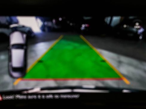 Used 2018 Bentley Mulsanne image 32