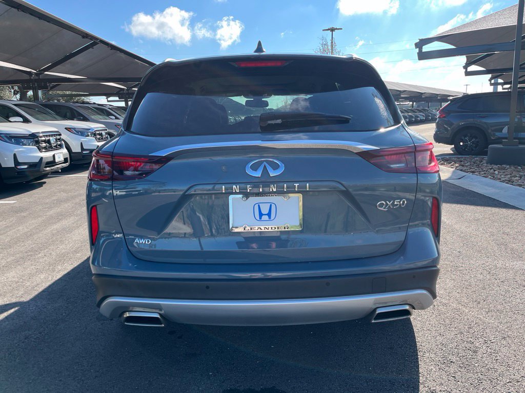 Used 2022 INFINITI QX50 Essential AWD/4WD image 5