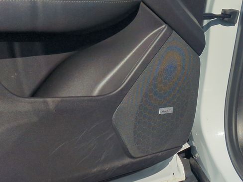 Certified 2024 Cadillac XT5 Luxury w/ LPO, Floor Liner Package image 23