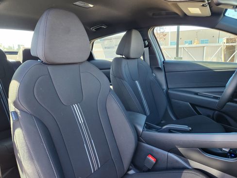 New 2025 Hyundai Elantra Sport image 14