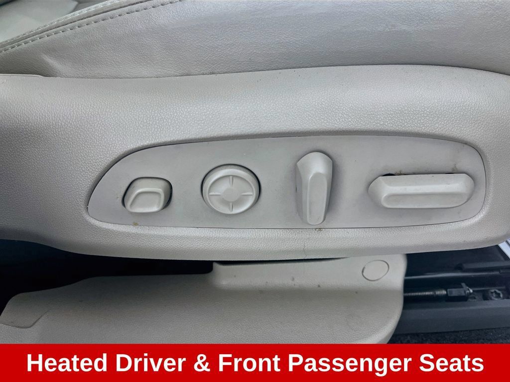 Used 2020 Buick Enclave Premium w/ Sun and Sites Package FWD image 40