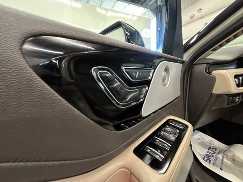 Used 2020 Lincoln Aviator Reserve w/ Equipment Group 202A AWD/4WD image 14