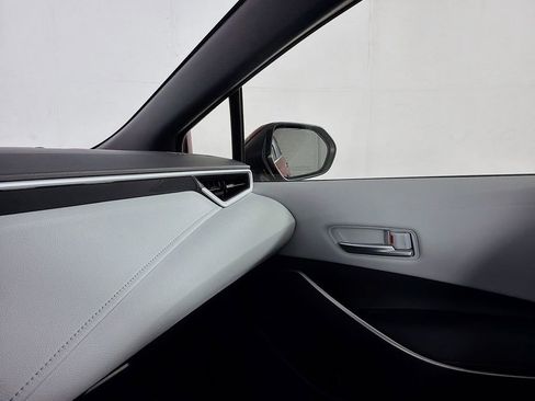 Used 2025 Toyota Corolla SE FWD image 36