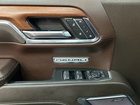 Used 2023 GMC Sierra 1500 Denali w/ Denali Reserve Package AWD/4WD image 18