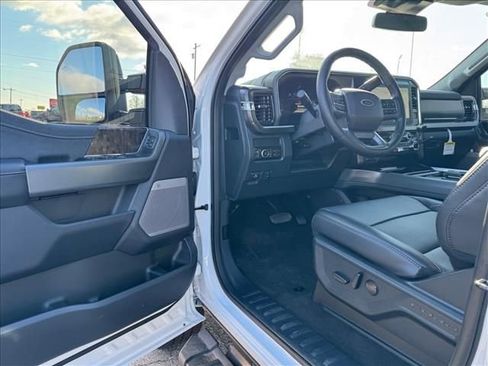 New 2025 Ford F250 Lariat w/ Lariat Ultimate Package image 15