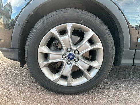 Used 2015 Ford Escape Titanium w/ Equipment Group 301A AWD/4WD image 41